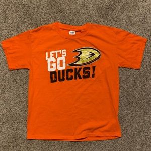 DUCKS hockey team shirt  🏒